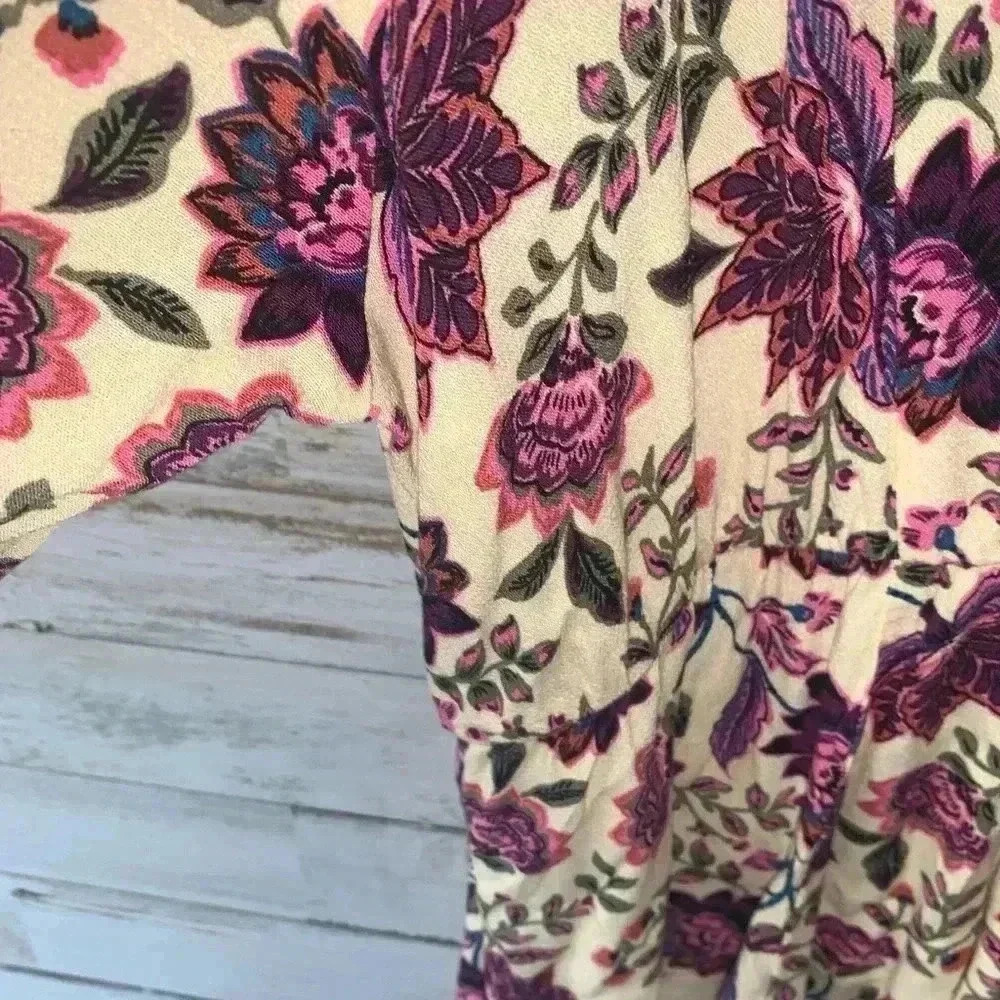 torrid Cream Floral Peasant Blouse with Plum Embroidery - Picture 13 of 15